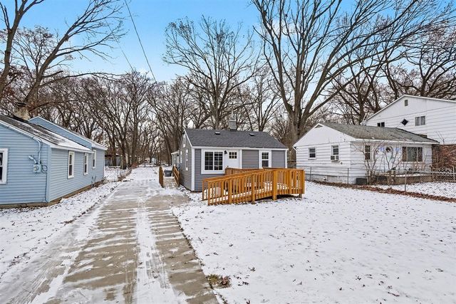 2731 Valk Street, Norton Shores, MI 49444