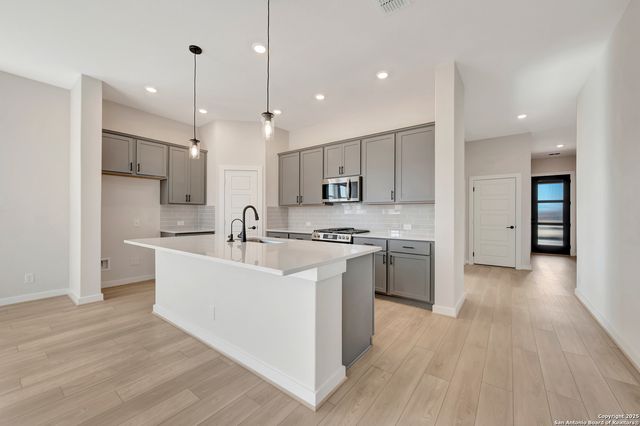 111 Permila, New Braunfels, TX 78130