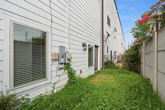 1225 Bonner Street, Houston, TX 77007