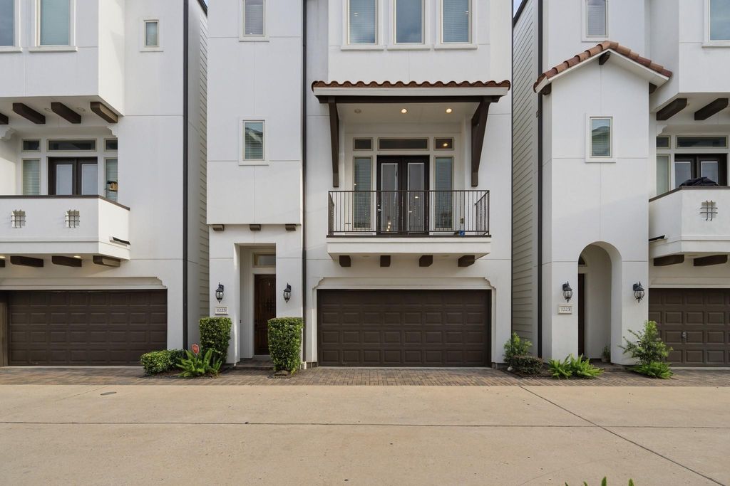 1225 Bonner Street, Houston, TX 77007