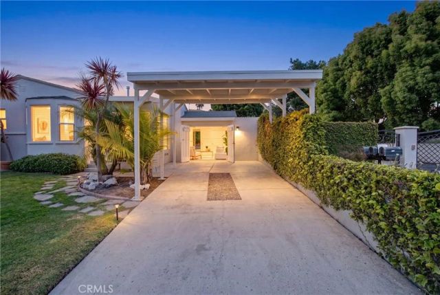 424 S Meadows Ave, Manhattan Beach, CA 90266