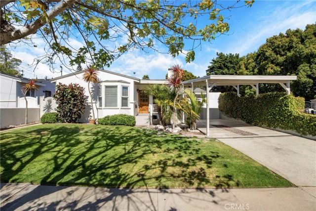 424 S Meadows Ave, Manhattan Beach, CA 90266