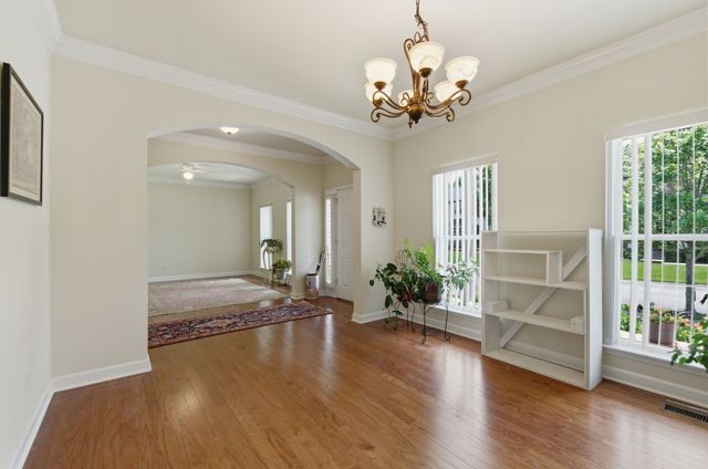 917 Falling Water Ct, Nashville, TN 37221