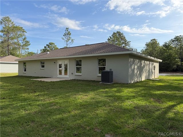 8516 N Gilovu Drive, Citrus Springs, FL 34433