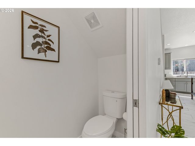 2998 Se TURNER CREEK Dr, Hillsboro, OR 97123