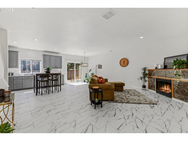 2998 Se TURNER CREEK Dr, Hillsboro, OR 97123