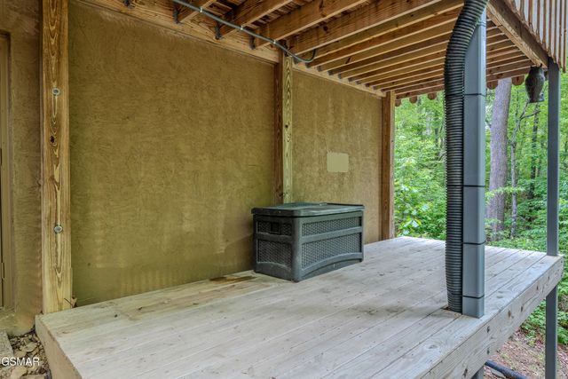 503 Deer Path Lane, Gatlinburg, TN 37738