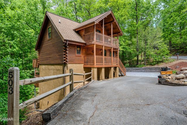 503 Deer Path Lane, Gatlinburg, TN 37738
