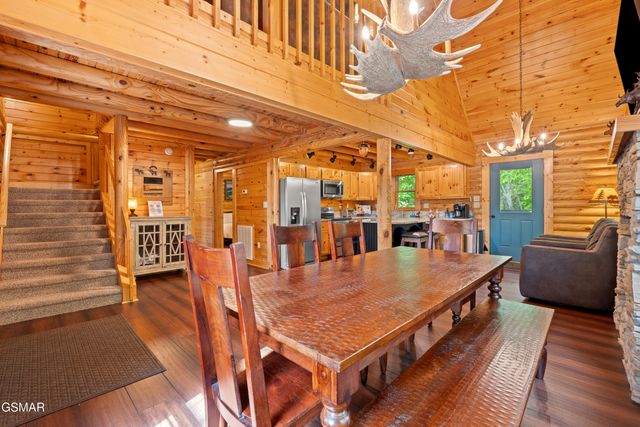 503 Deer Path Lane, Gatlinburg, TN 37738