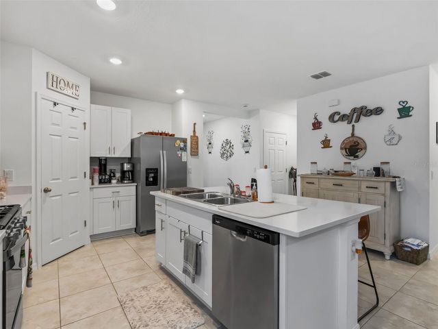 4732 JASMINE CIRCLE, Leesburg, FL 34748
