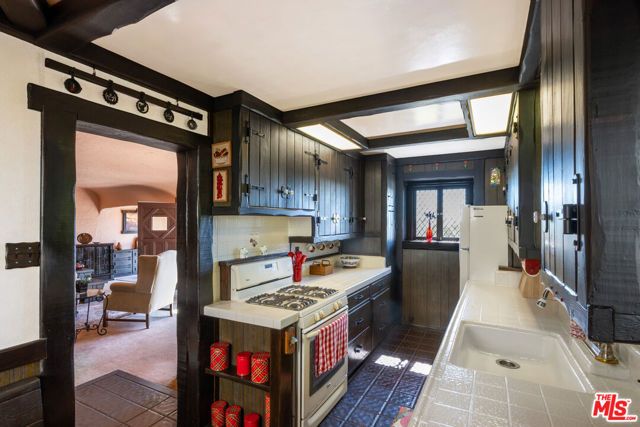 769 Bonita Drive, South Pasadena, CA 91030