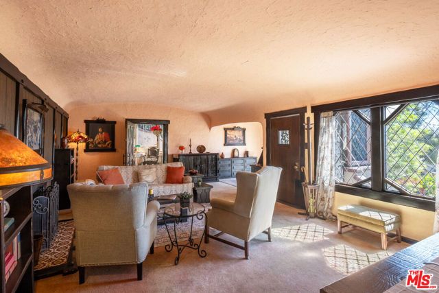 769 Bonita Drive, South Pasadena, CA 91030