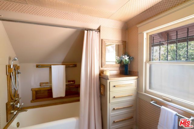 769 Bonita Drive, South Pasadena, CA 91030