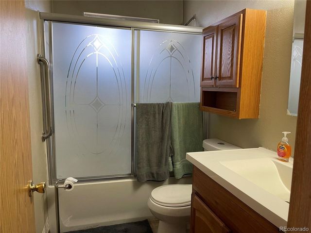 972 S Yukon St, Lakewood, CO 80226