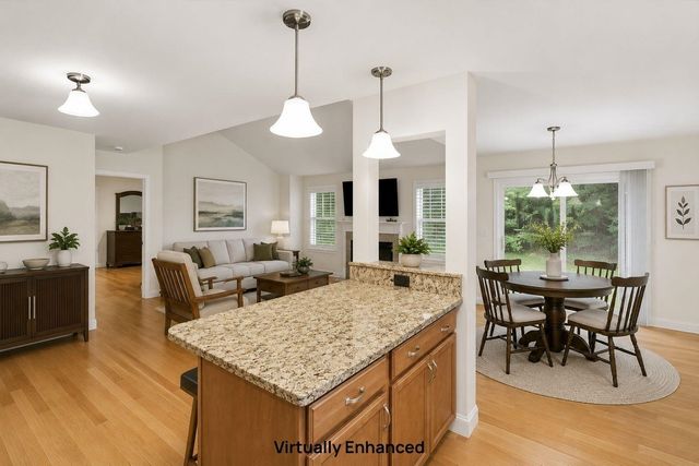 4 Sunningdale Drive, Somersworth, NH 03878