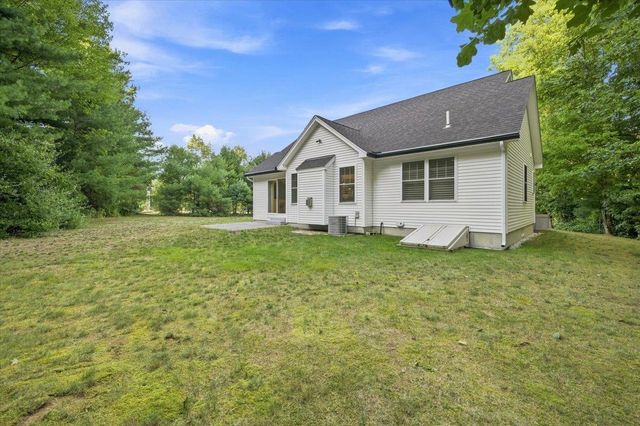 4 Sunningdale Drive, Somersworth, NH 03878