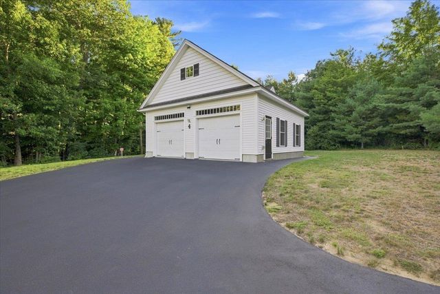 4 Sunningdale Drive, Somersworth, NH 03878