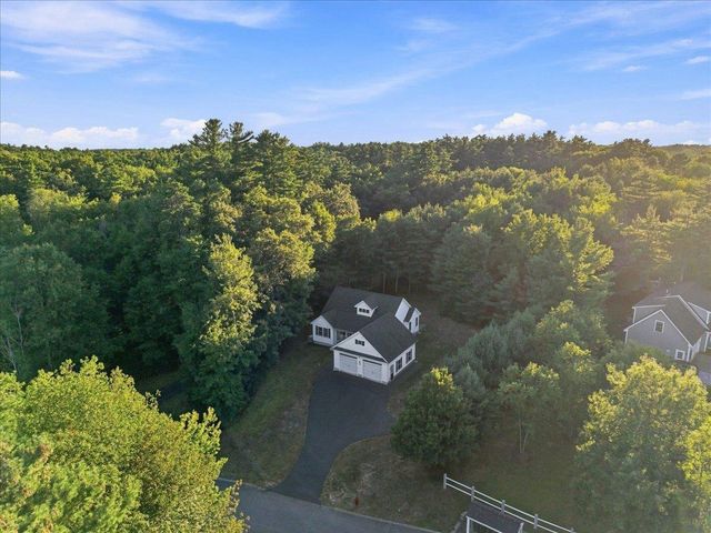 4 Sunningdale Drive, Somersworth, NH 03878