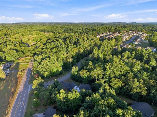 4 Sunningdale Drive, Somersworth, NH 03878