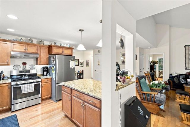 4 Sunningdale Drive, Somersworth, NH 03878