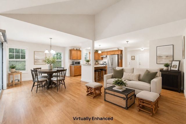 4 Sunningdale Drive, Somersworth, NH 03878