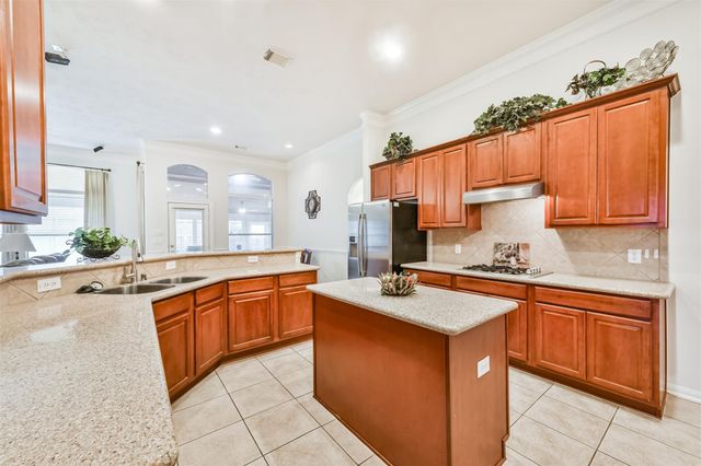 2301 Da Vinci Drive, Pearland, TX 77581