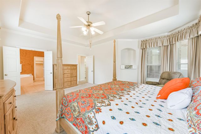 2301 Da Vinci Drive, Pearland, TX 77581