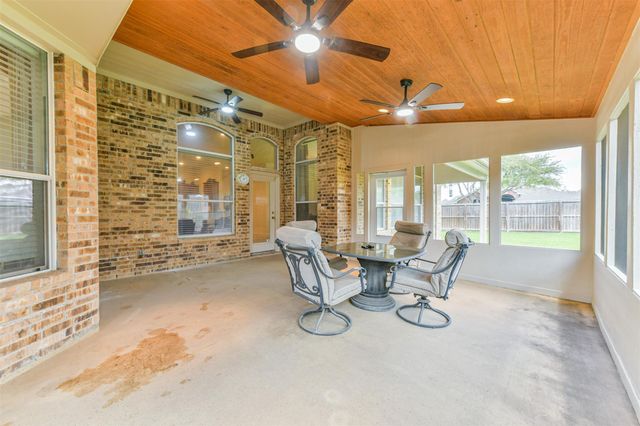 2301 Da Vinci Drive, Pearland, TX 77581