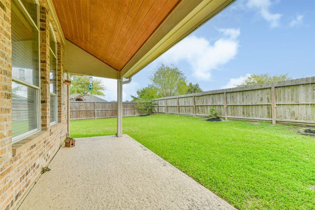 2301 Da Vinci Drive, Pearland, TX 77581