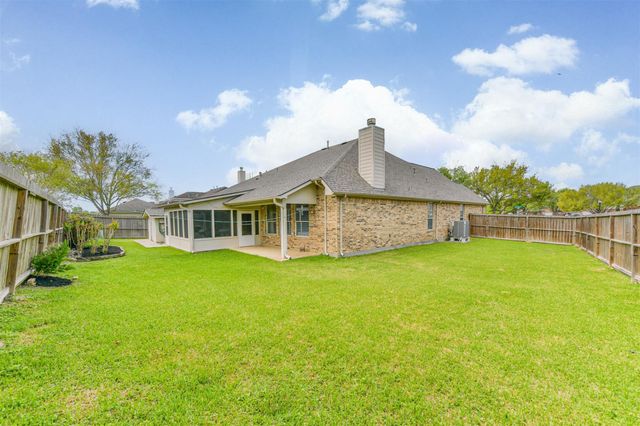 2301 Da Vinci Drive, Pearland, TX 77581
