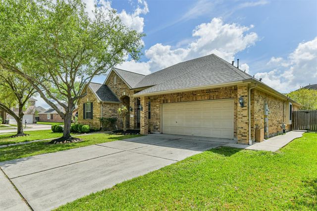 2301 Da Vinci Drive, Pearland, TX 77581