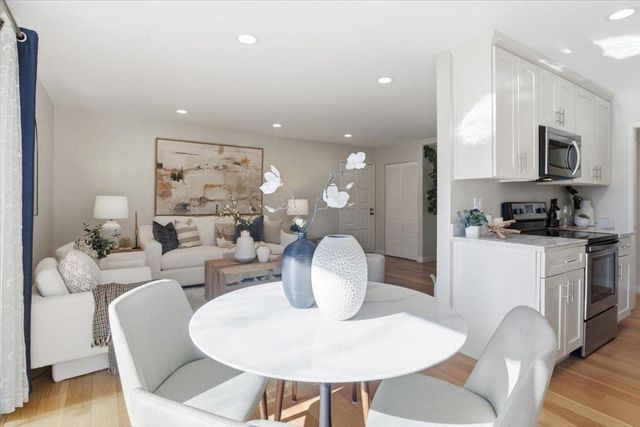 280 Easy Street 307, Mountain View, CA 94043