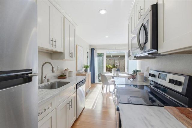 280 Easy Street 307, Mountain View, CA 94043