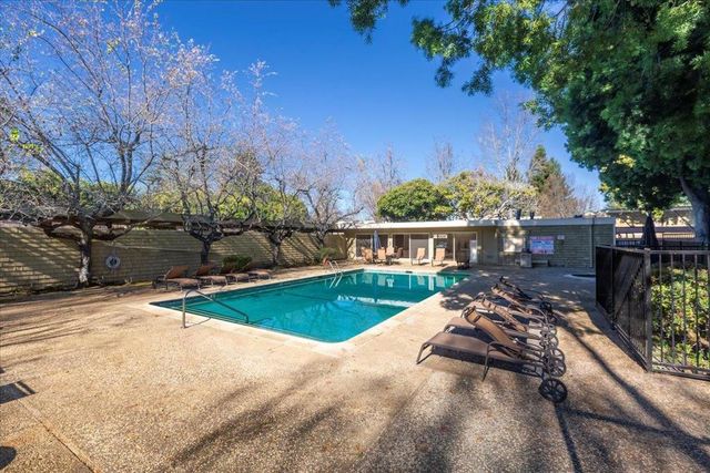 280 Easy Street 307, Mountain View, CA 94043