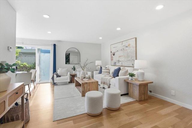 280 Easy Street 307, Mountain View, CA 94043