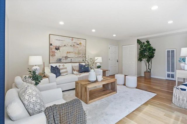 280 Easy Street 307, Mountain View, CA 94043