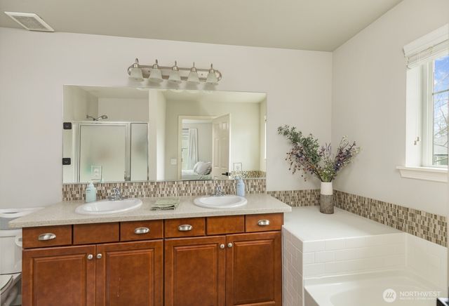 16403 77th Avenue Ct E, Puyallup, WA 98375