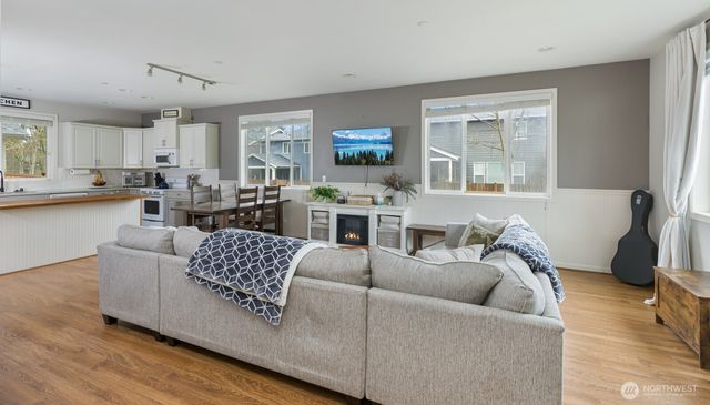 16403 77th Avenue Ct E, Puyallup, WA 98375