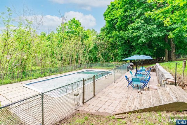 26 Cornell Street, West Orange, NJ 07052