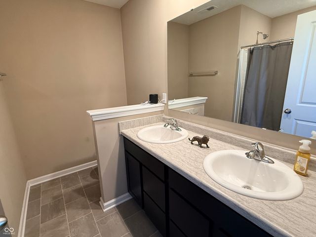 4152 Sedgewick Lane, Columbus, IN 47201
