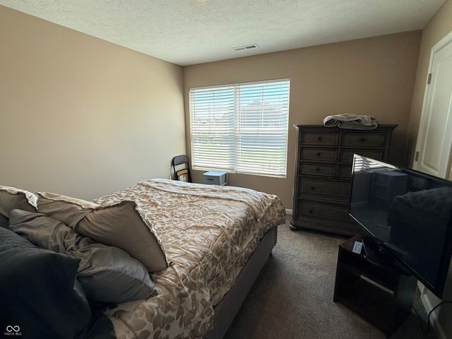 4152 Sedgewick Lane, Columbus, IN 47201