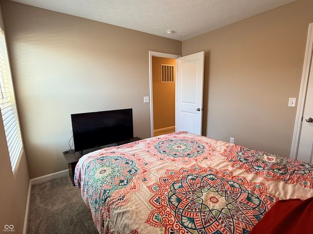4152 Sedgewick Lane, Columbus, IN 47201