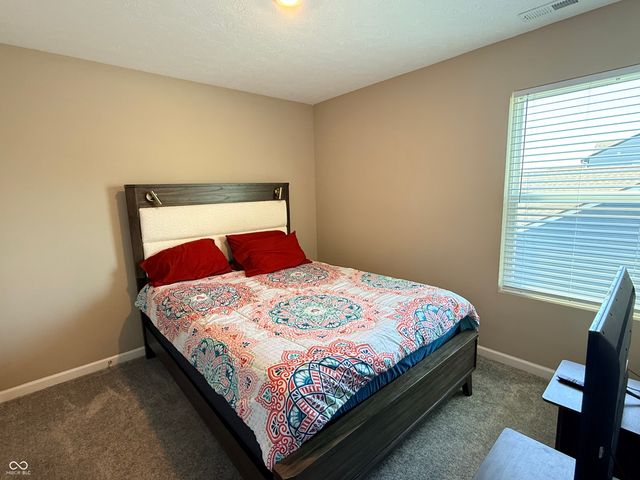 4152 Sedgewick Lane, Columbus, IN 47201