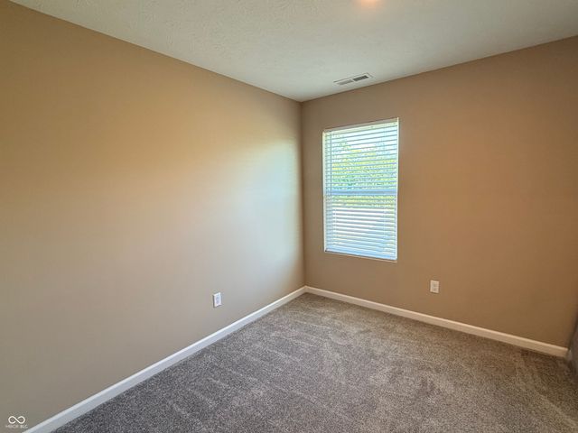 4152 Sedgewick Lane, Columbus, IN 47201