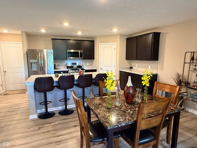 4152 Sedgewick Lane, Columbus, IN 47201