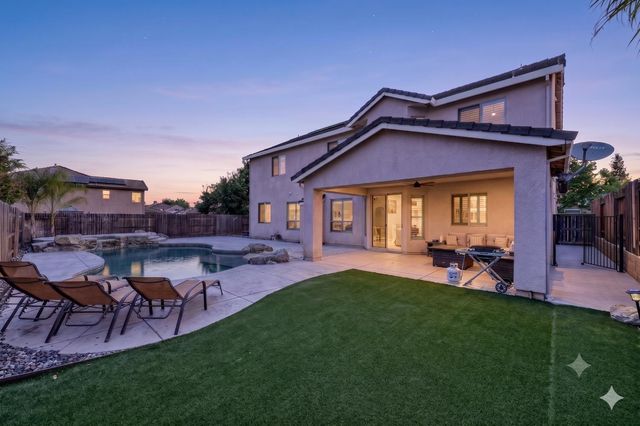2749 Lincoln Airpark Dr, Lincoln, CA 95648