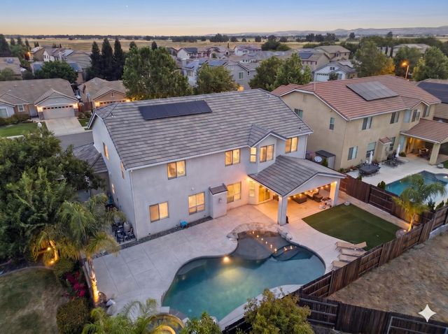 2749 Lincoln Airpark Dr, Lincoln, CA 95648