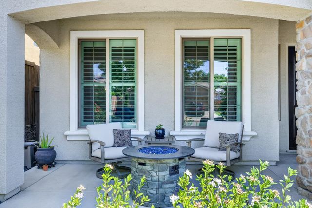 2749 Lincoln Airpark Dr, Lincoln, CA 95648