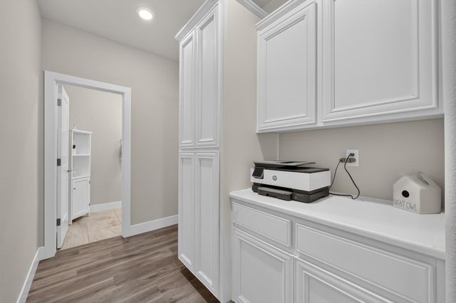 2749 Lincoln Airpark Dr, Lincoln, CA 95648