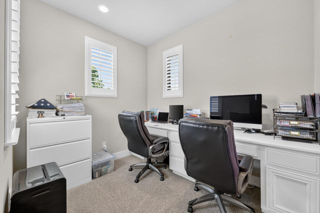 2749 Lincoln Airpark Dr, Lincoln, CA 95648